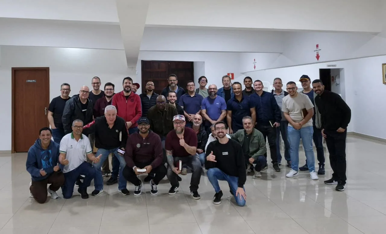 Homens da IPPN Se Unem em Manhã de Oração e Comunhão